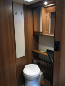 LMC Cruiser Comfort T742 Toilette