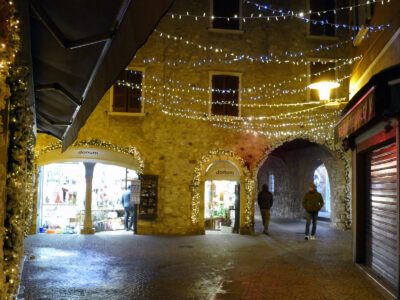 Weihnachtsbeleuchtung in Sirmione