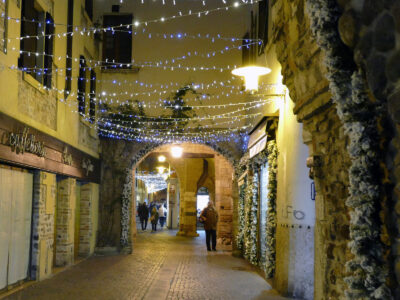 Weihnachtsbeleuchtung in Sirmione