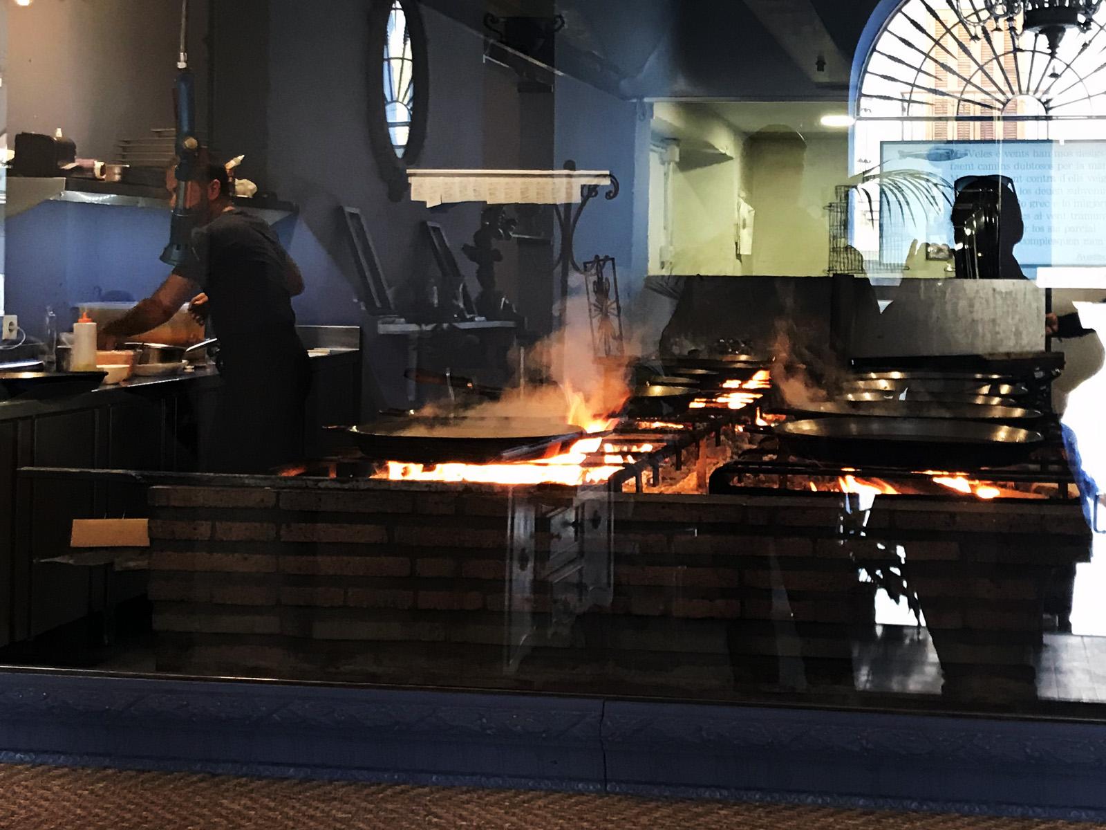 Paella essen in Dénia • 720 Days in Europe