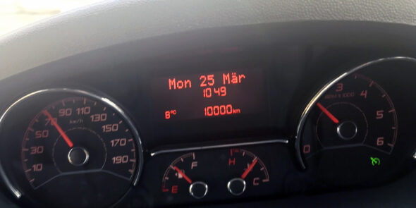 Tacho 10.000 km