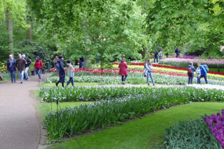 Menschenmassen im Keukenhof